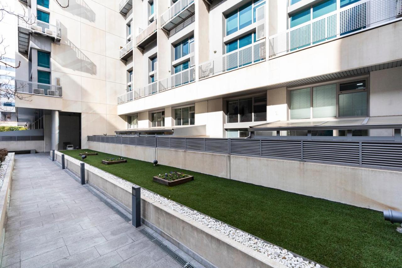 Oshun Sanchinarro Apartment Madrid Ngoại thất bức ảnh